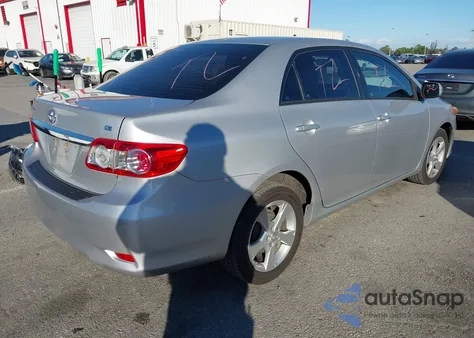 2011 Toyota Corolla Le z USA, uszkodzony, nr VIN 2T1BU4EE5BC646572